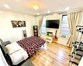 2 Bedrooms apartament one stop from Manhattan